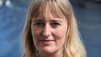 Melinda Kvinlaug avviser at hun ble slått ned. Nå har hun engasjert seg i barnevernets arbeidsmetoder. FOTO: LARS EIE / NRK